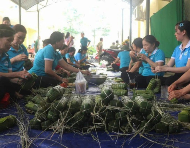 don-banh-tet-nghia-tinh-am-long-cac-chien-si-ngay-nhap-ngu-tai-can-tho (1)