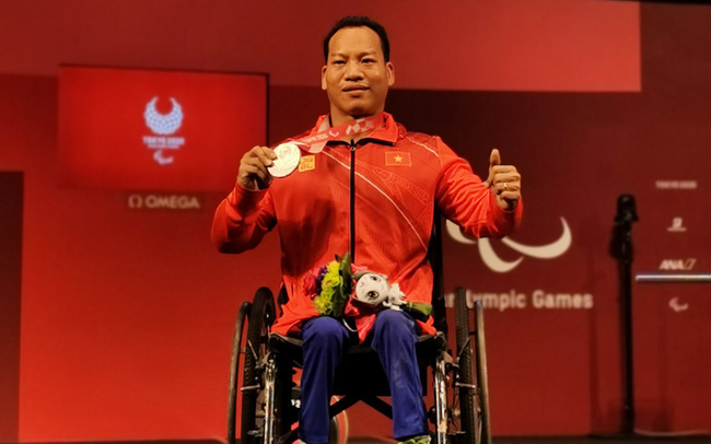 luc-si-le-van-cong-vua-gianh-hcb-paralympic-tokyo-2020-la-ai-0