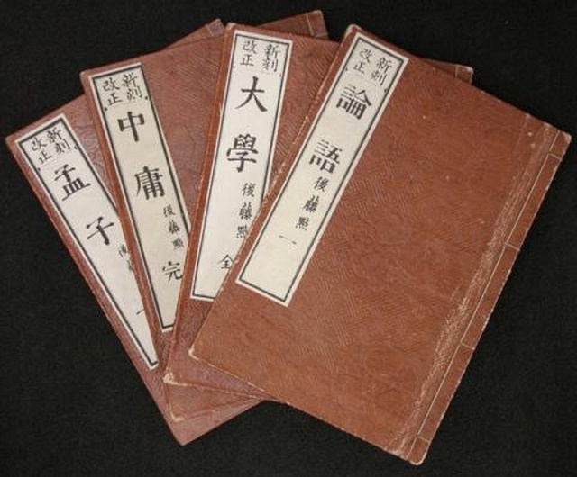 chuyen-vi-tien-si-bi-danh-don-vi-cham-rot-bai-thi-cua-cha