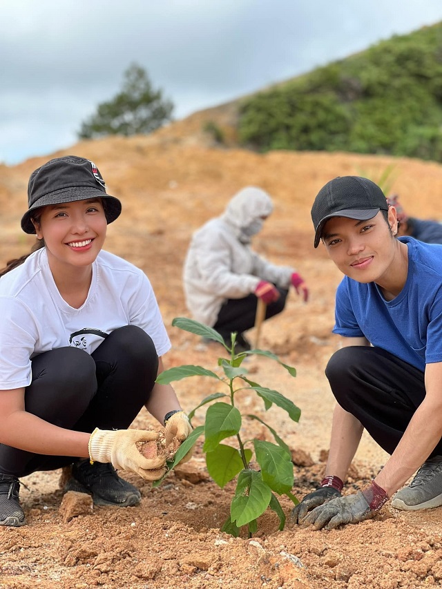 a-hau-khanh-phuong-tim-thay-hanh-phuc-qua-moi-chuyen-thien-nguyen-5