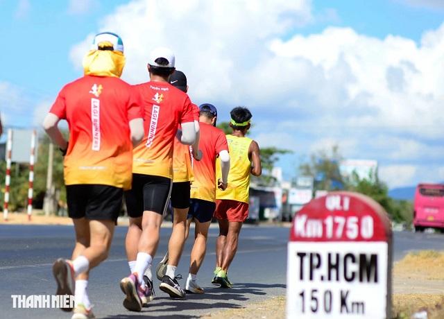 tinh-than-thep-va-hanh-trinh-dang-nho-cua-vdv-dien-kinh-nguyen-van-long-6