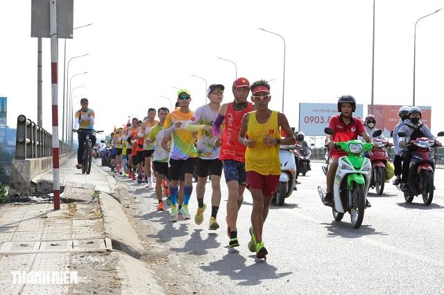 tinh-than-thep-va-hanh-trinh-dang-nho-cua-vdv-dien-kinh-nguyen-van-long-77