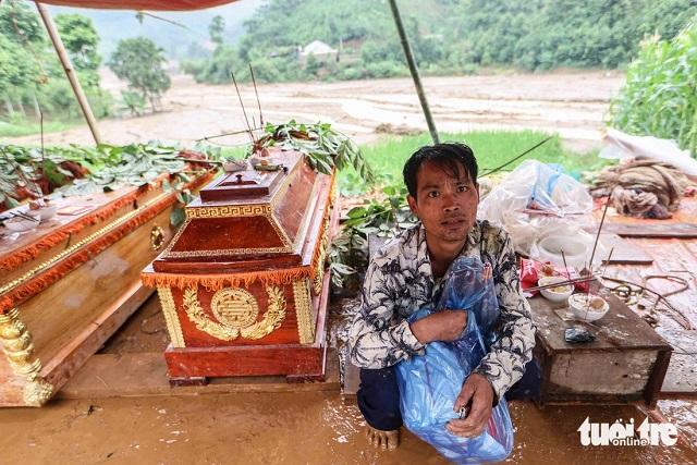 hinh-anh-tang-thuong-o-thon-lang-nu-bao-yen-lao-cai-7