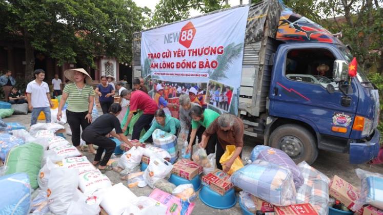 chuong-trinh-thien-nguyen-lan-toa-long-nhan-ai-va-se-chia-den-cong-dong-0